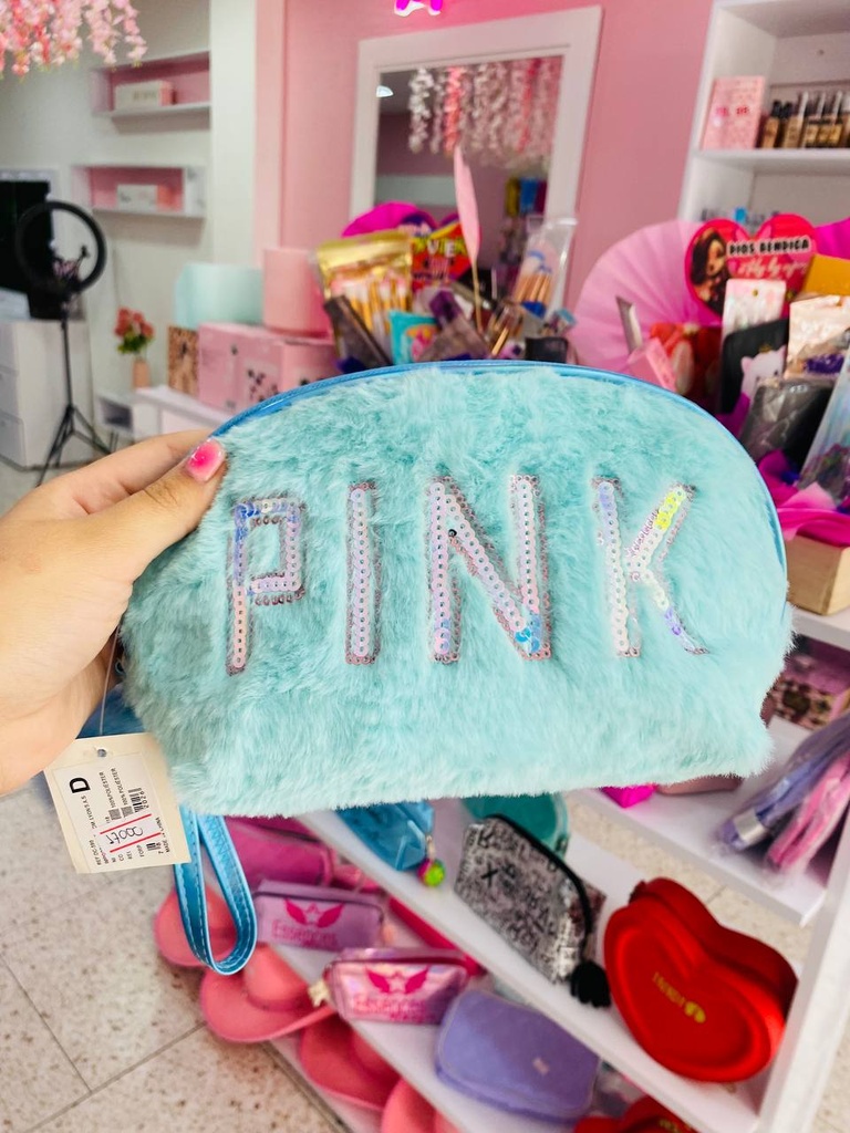 Cosmetiquera peluda Engol