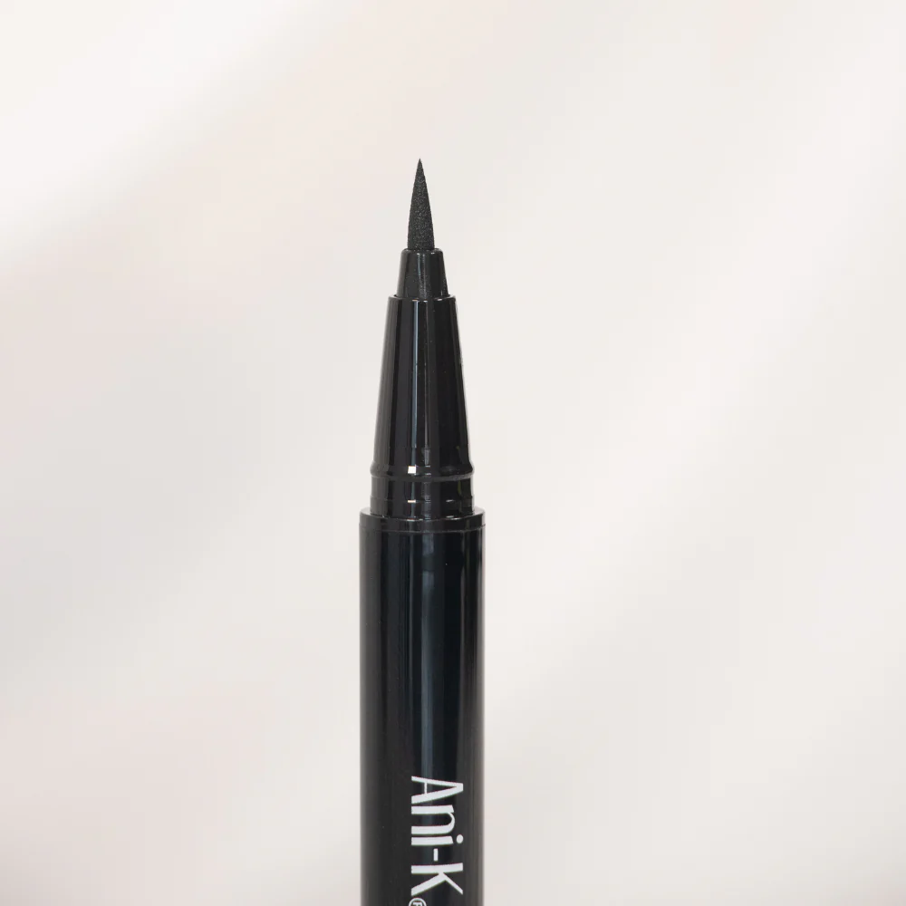 Delineador liquido negro 24h Anik 