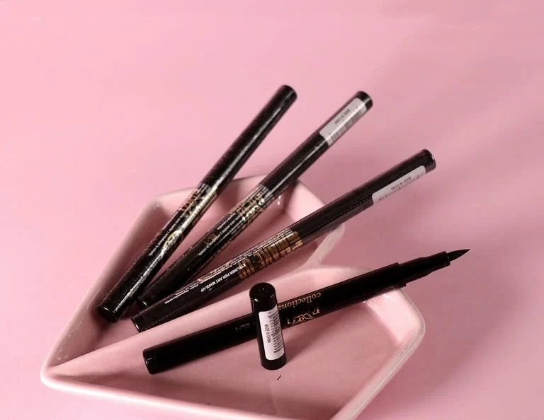 Delineador Art Makeup Precise Engol