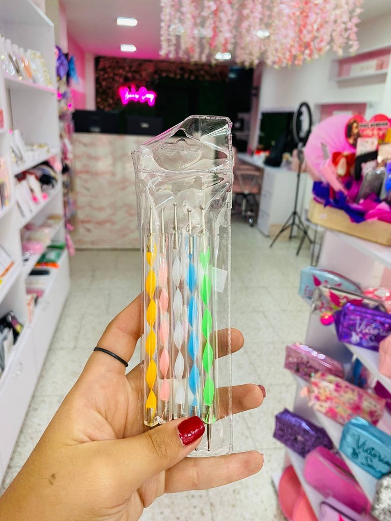 Punzón para manicure set x5 unidades