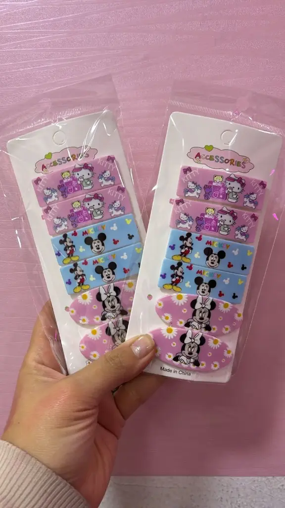 [SA-5087] Clips Hebillas De Micky y Hello Kity