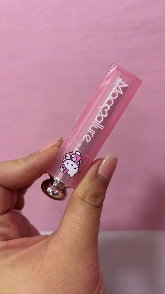 Balsamo con Color de Hello Kitty
