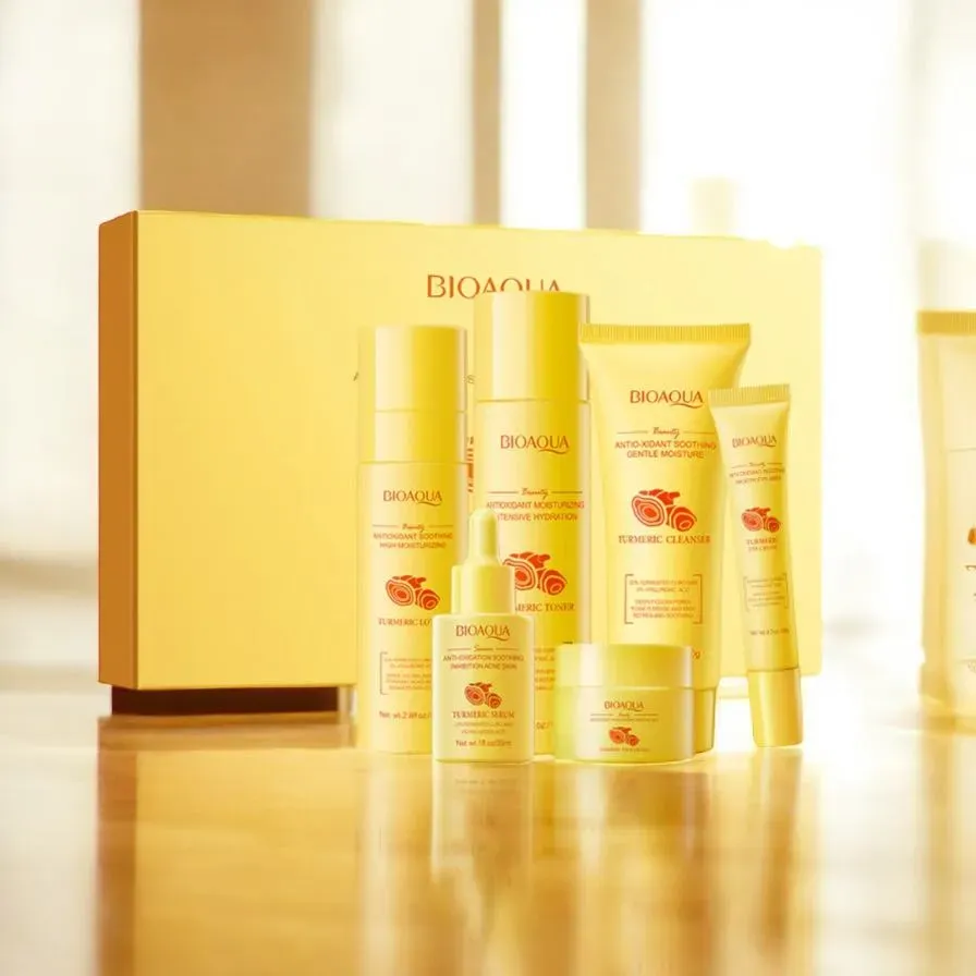 Kit de Cuidado Facial Turmeric Bioaqua