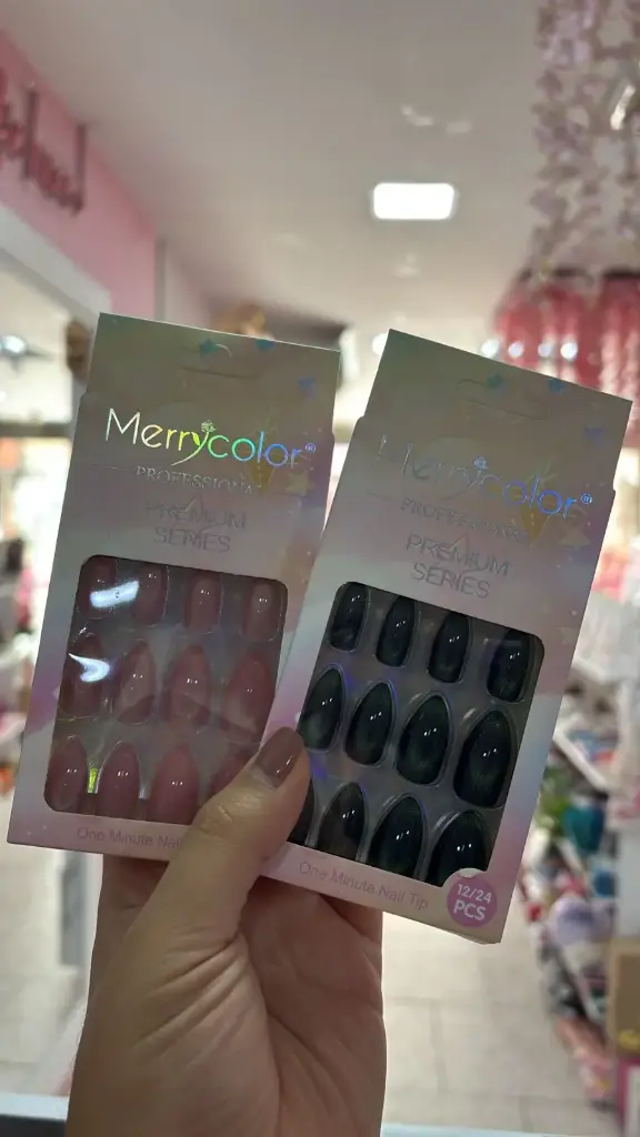 Paquete de Uñas Merry Color