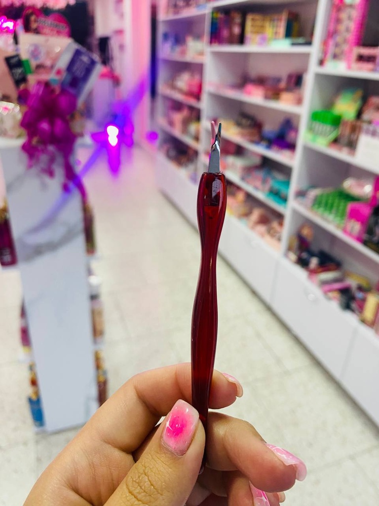 Patecabra en Pasta y Metal