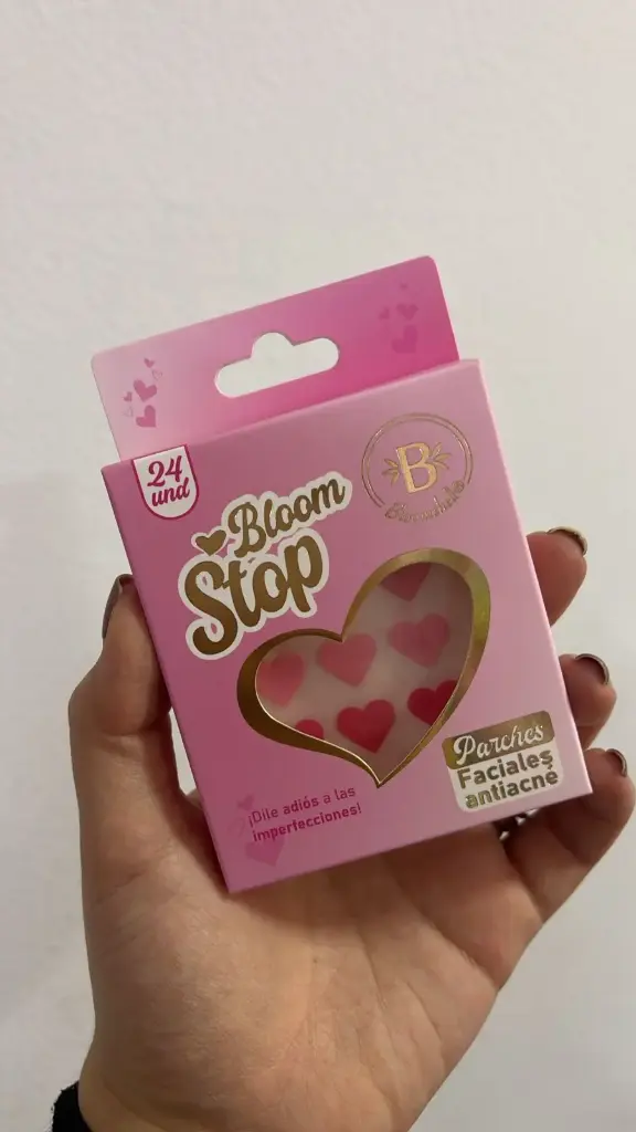 Bloom Stop Sticker de Acne