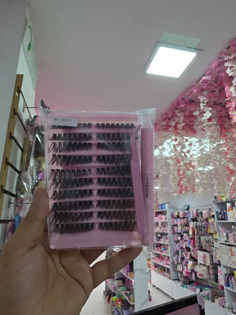 Libro de pestañas + Pinza + Pega 