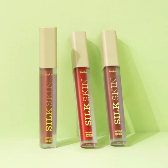 Labial mate Silk de color intenso