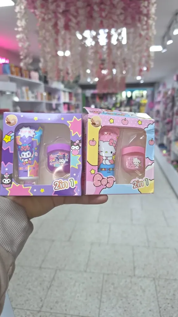DUO HELLO KITTY Y KURUMI CREMA BALSAMO FENICIA
