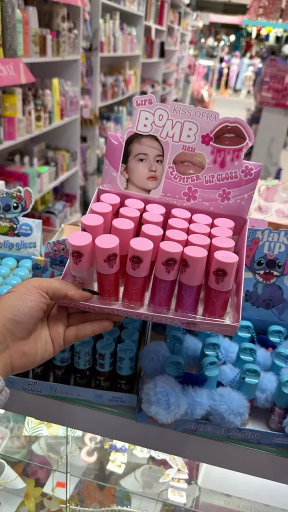 BRILLOS KISS OFRA STITCH Y BOMB